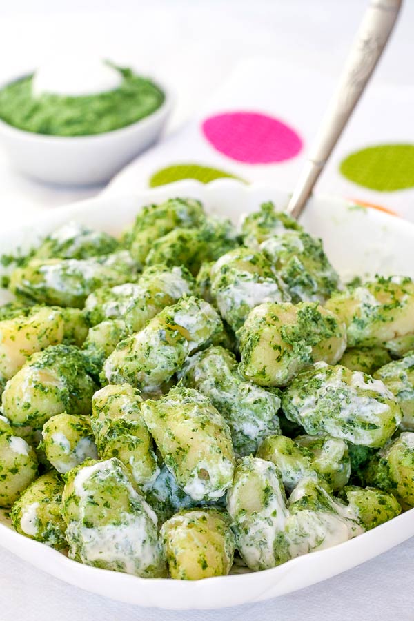Delicious gnocchi with a lemon and parsley sauce